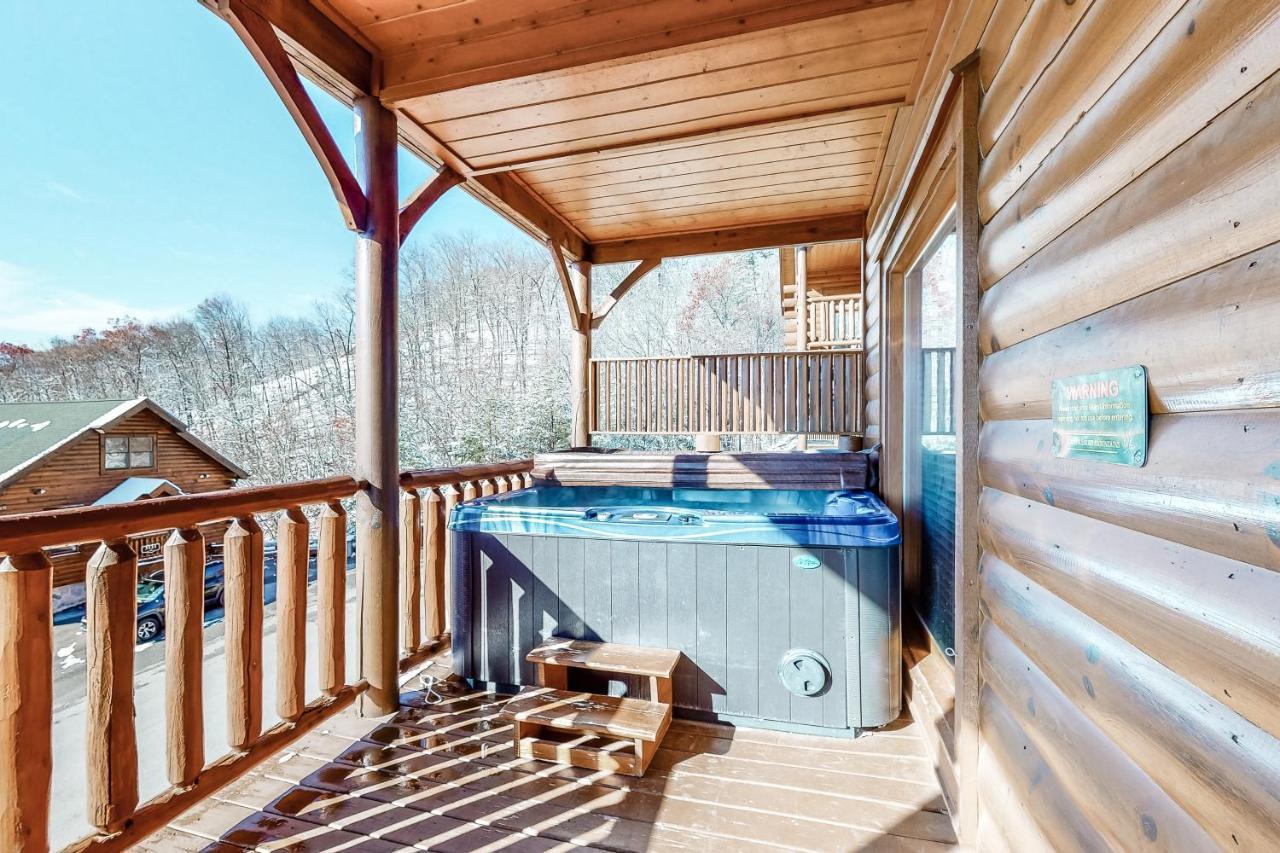 Mountain Top View Retreat Sevierville Exterior photo
